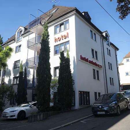 Hotel Astoria Am Urachplatz-3